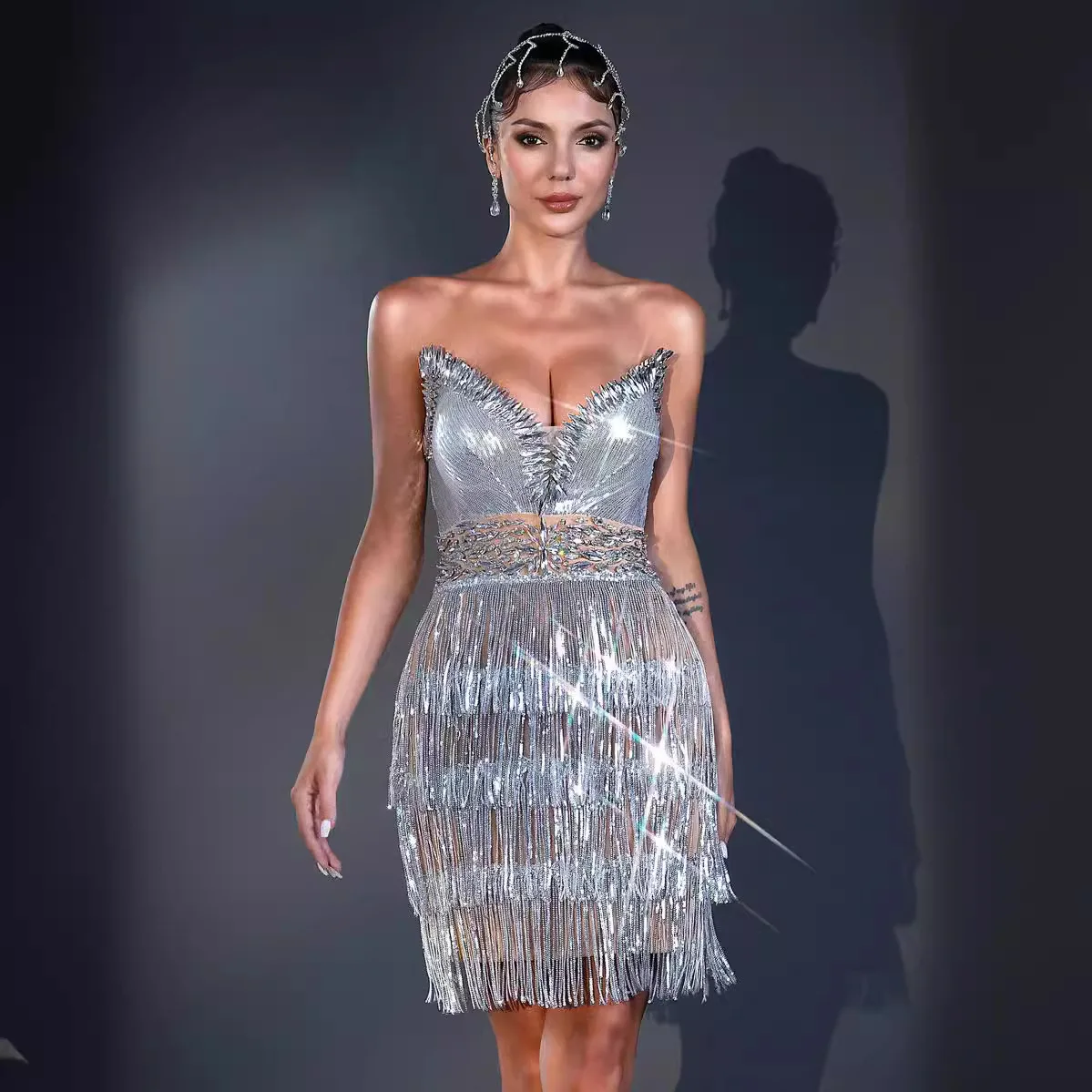 Heavy Industry Super Flash Tassel Tube Top Ultra Short Dress Luxury the Dinner Party Performance Dress
Heavy Industry Super Flash Tassel Tube Top Ultra Short Dress Luxury the Dinner Party Performance Dress