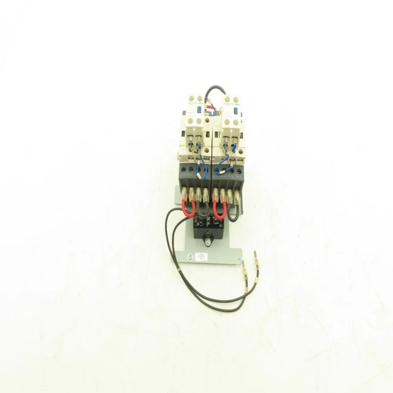 PLC Electric LC1DT40-BD Contactor 3Ph 600v 20Hp 24vDC Coil Lot of 2
PLC Electric LC1DT40-BD Contactor 3Ph 600v 20Hp 24vDC Coil Lot of 2
