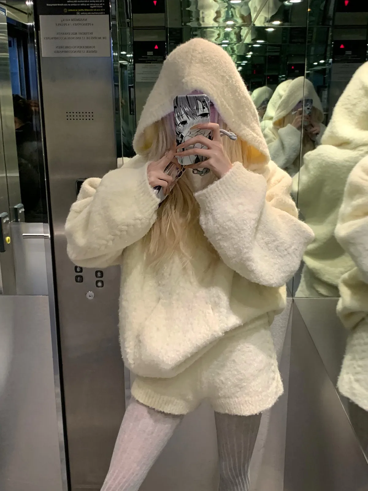 Casual Suit Women's Spring Loose Casual Hooded Sweater High-waisted Knitted Wide Leg Shorts Two-piece Set Fashion Female Clothes
Casual Suit Women's Spring Loose Casual Hooded Sweater High-waisted Knitted Wide Leg Shorts Two-piece Set Fashion Female Clothes