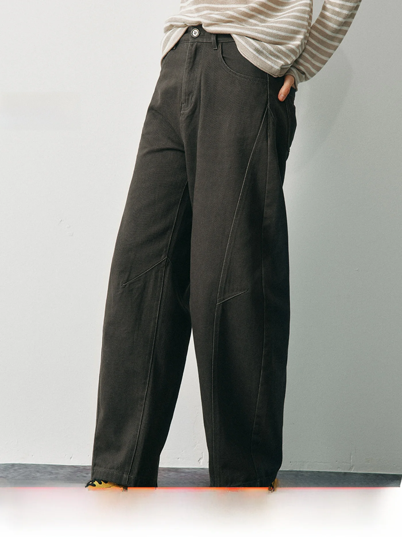 Slimming High Waist mid Rise Washed Bend Knife Jeans Commute Versatile 3D Tailoring Ladies Loose Fit Cotton Jeans
Slimming High Waist mid Rise Washed Bend Knife Jeans Commute Versatile 3D Tailoring Ladies Loose Fit Cotton Jeans