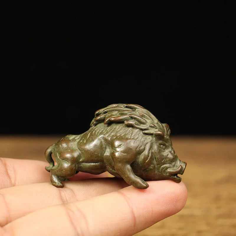 Retro Solid Distressed Brass Boar Ornaments Copper Pig Hand Pieces Study Desktop Decorations Animal Tea Ornaments Ornaments
Retro Solid Distressed Brass Boar Ornaments Copper Pig Hand Pieces Study Desktop Decorations Animal Tea Ornaments Ornaments