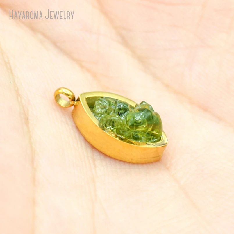 5Pcs Wholesale Religious Eye Metal Peridot Copper Gold Color Jewelry Pendant Charms
5Pcs Wholesale Religious Eye Metal Peridot Copper Gold Color Jewelry Pendant Charms