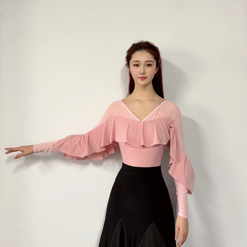 New Modern Dance Top V-neck Long Sleeve Ruffled Top For Women Chacha Tango Latin Adults Ballroom Dance Costumes Wearing DN23248
New Modern Dance Top V-neck Long Sleeve Ruffled Top For Women Chacha Tango Latin Adults Ballroom Dance Costumes Wearing DN23248