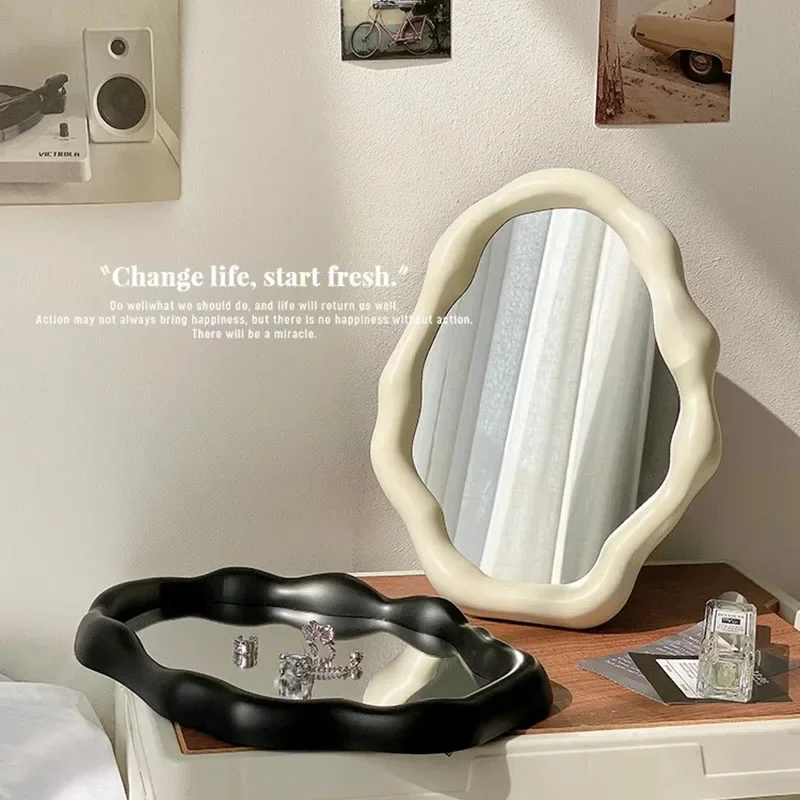 Hand Desk Mirror Girls Makeup Bathroom Luxury Funky Korean Style Traffic Items Mirror Living Room Spiegel Wand Home Decorations
Hand Desk Mirror Girls Makeup Bathroom Luxury Funky Korean Style Traffic Items Mirror Living Room Spiegel Wand Home Decorations