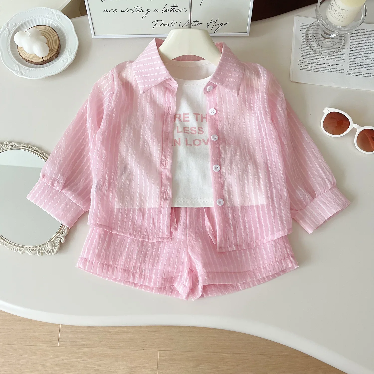 Solid Letter Vest Base Top Shorts Three Piece Set 2025 Summer New Korean Girls Sunscreen Long Sleeve Striped Shirts
Solid Letter Vest Base Top Shorts Three Piece Set 2025 Summer New Korean Girls Sunscreen Long Sleeve Striped Shirts