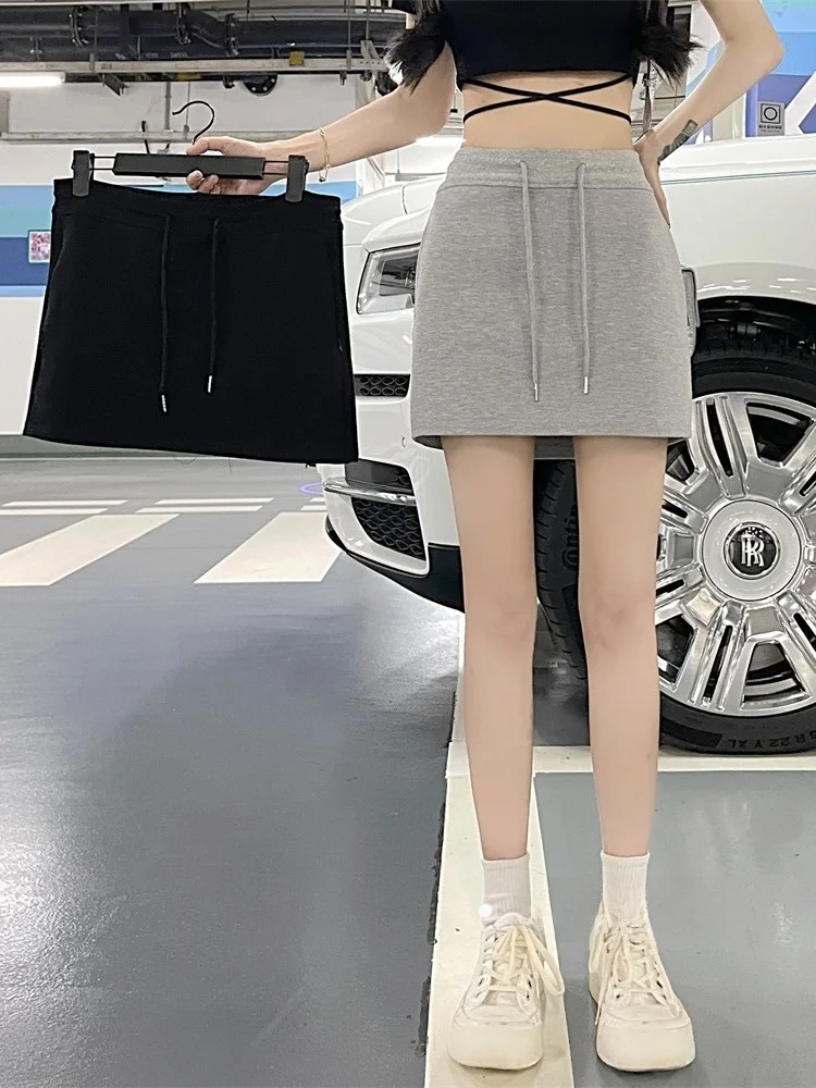 Юбка А-силуэта с высокой талией и завязками для женщин, новая коллекция Весна 2026, универсальная, для повседневной носки, стройнящая, в стиле Hot Girl
Юбка А-силуэта с высокой талией и завязками для женщин, новая коллекция Весна 2026, универсальная, для повседневной носки, стройнящая, в стиле Hot Girl