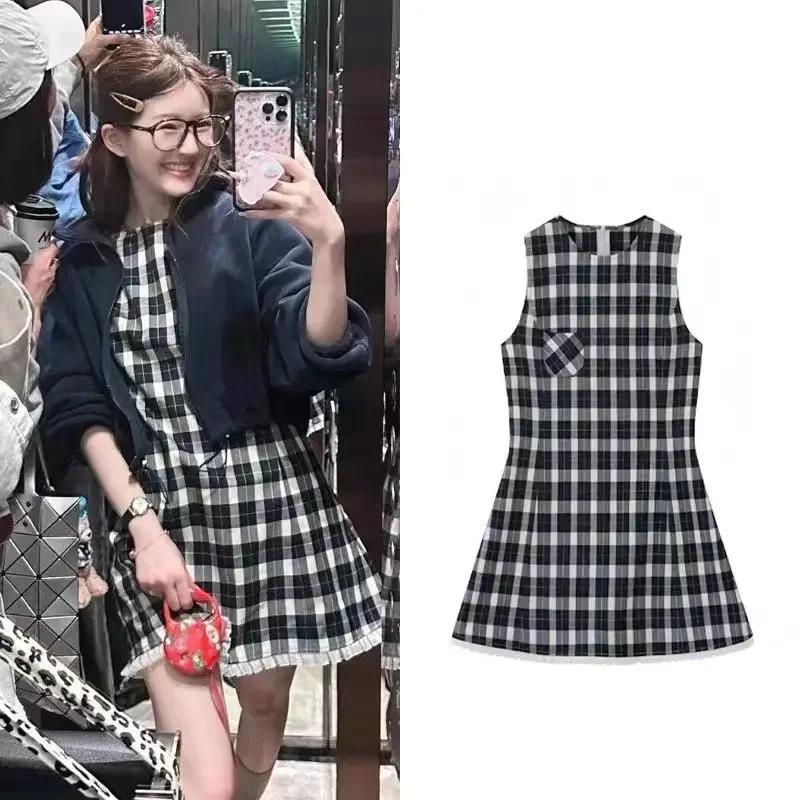 Zhao Lusi Same New Retro Simple Black White Plaid A Line Sleeveless Round Neck Lace Trim Dress
Zhao Lusi Same New Retro Simple Black White Plaid A Line Sleeveless Round Neck Lace Trim Dress