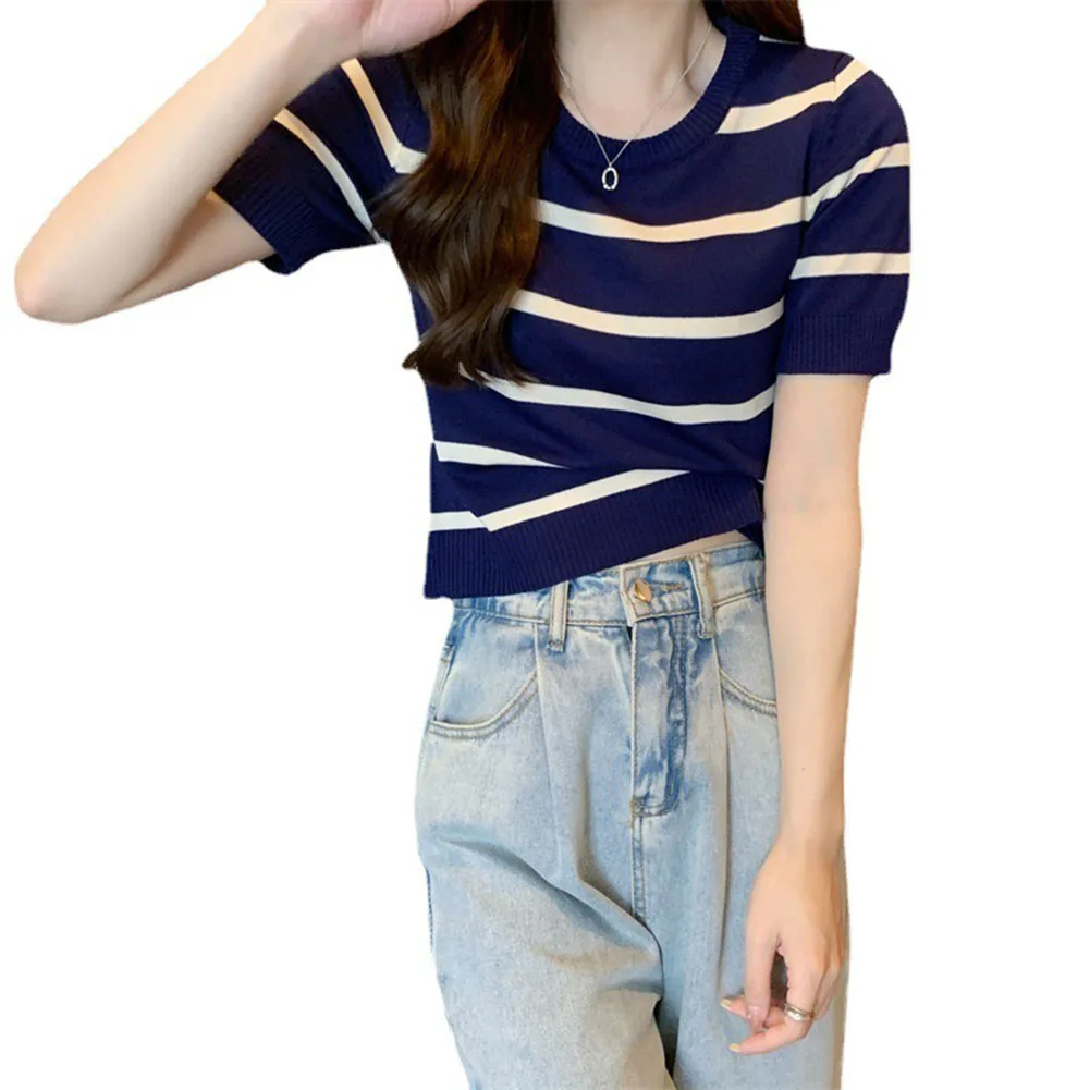 Casual Short Sleeve Knitted Tee for Women Featuring a Comfortable Fit with a Striped Pattern Ideal for Warm Days
Casual Short Sleeve Knitted Tee for Women Featuring a Comfortable Fit with a Striped Pattern Ideal for Warm Days