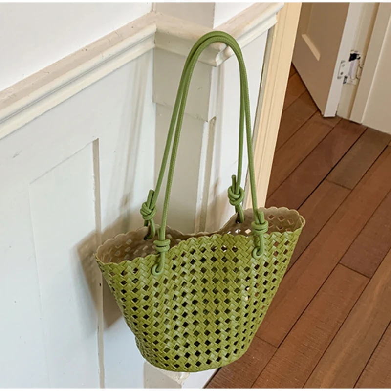 Boho Style Hollow Woven Pu Leathertote Bag Women Large Capacity Bucket Bag With Soft Handle For Beach Holiday Casual Daily Use
Boho Style Hollow Woven Pu Leathertote Bag Women Large Capacity Bucket Bag With Soft Handle For Beach Holiday Casual Daily Use
