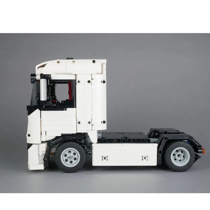 MOC-69945 New Classic White Flat-Front Semi-Truck Building Block Model 962 Parts MOC Creative Boys Children Birthday Toy Gift
MOC-69945 New Classic White Flat-Front Semi-Truck Building Block Model 962 Parts MOC Creative Boys Children Birthday Toy Gift