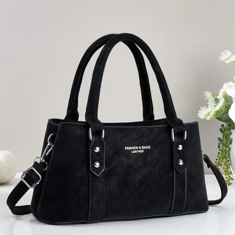 Vintage Women Tote Bag High End Leather Classic Elegant Crossbody Messenger Handbag for Women Work and Travel
Vintage Women Tote Bag High End Leather Classic Elegant Crossbody Messenger Handbag for Women Work and Travel