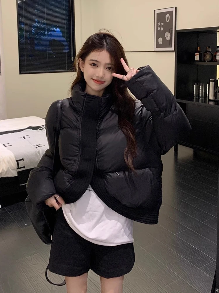 Women High Collar Design Sense Thickening Cotton Clothes Autumn Winter 2024 New Fashion Loose High Street Solid Warm Short Coat
Women High Collar Design Sense Thickening Cotton Clothes Autumn Winter 2024 New Fashion Loose High Street Solid Warm Short Coat