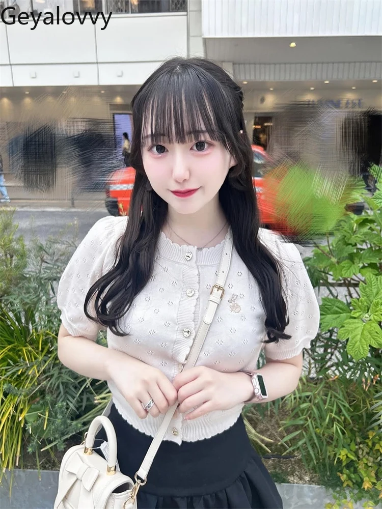 Summer New Sweet and Cute Girls Bubble Short-sleeved Top Round Neck Rabbit Embroidered Single-breasted Knitted Cardigan
Summer New Sweet and Cute Girls Bubble Short-sleeved Top Round Neck Rabbit Embroidered Single-breasted Knitted Cardigan