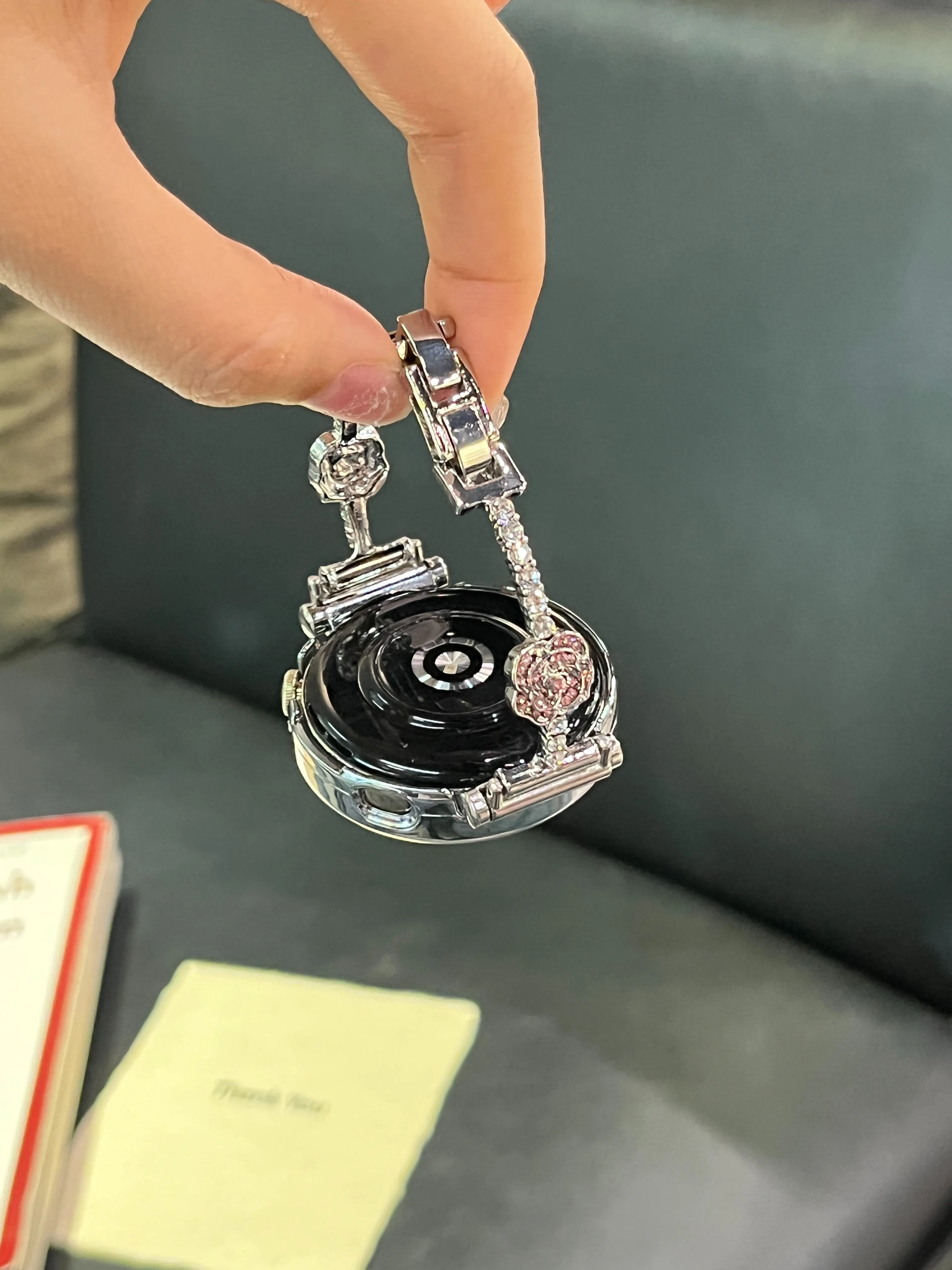 Handcrafted metal rose bracelet for HW Watch Fit3/Fit4 and HW Band 8/9/10NFC
Handcrafted metal rose bracelet for HW Watch Fit3/Fit4 and HW Band 8/9/10NFC