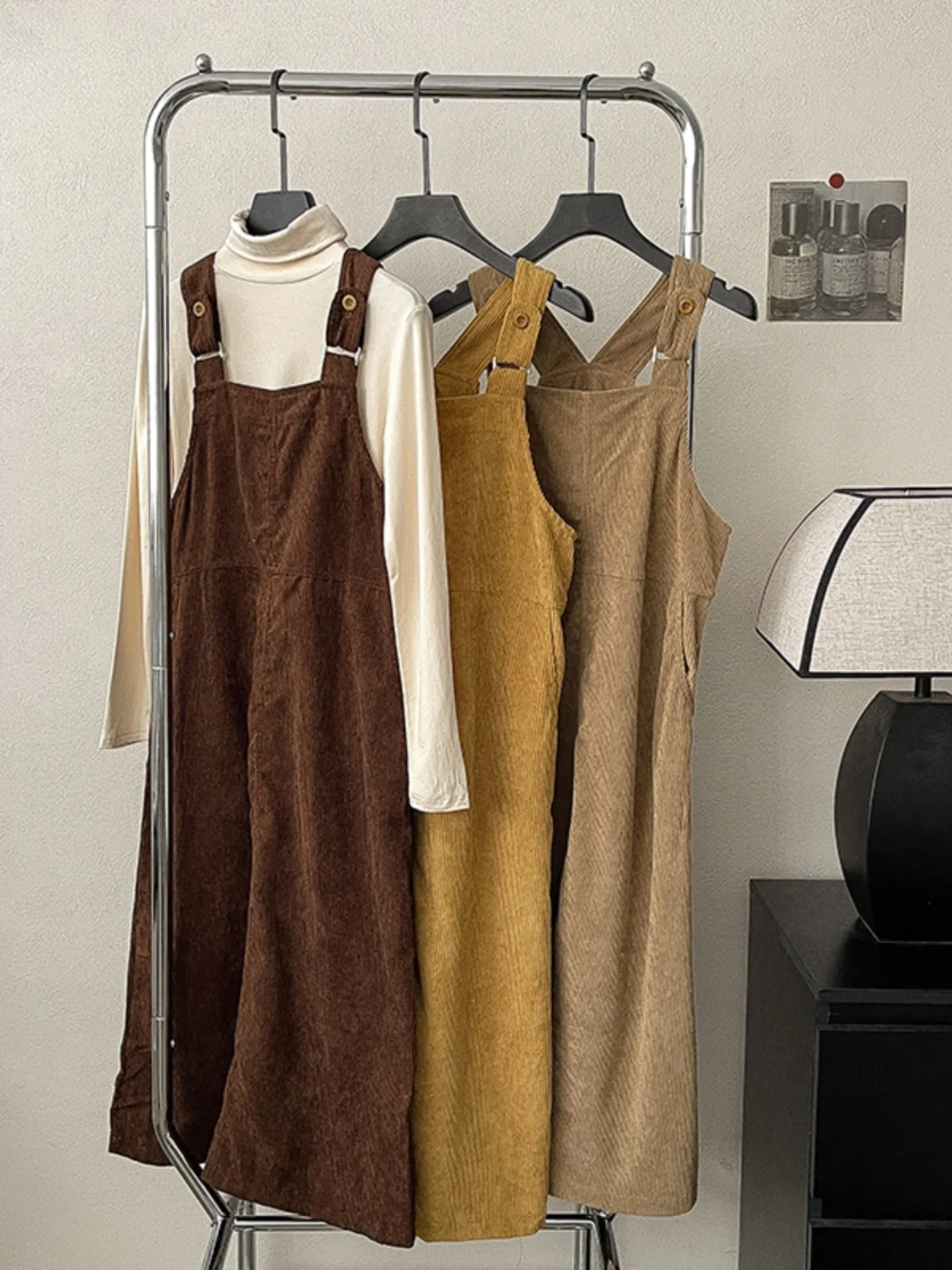 Japanese Style Corduroy Suspender Dress Women Spring Autumn Preppy Style Loose Warm Dresses Fashion All-matched Long Skirts
Japanese Style Corduroy Suspender Dress Women Spring Autumn Preppy Style Loose Warm Dresses Fashion All-matched Long Skirts