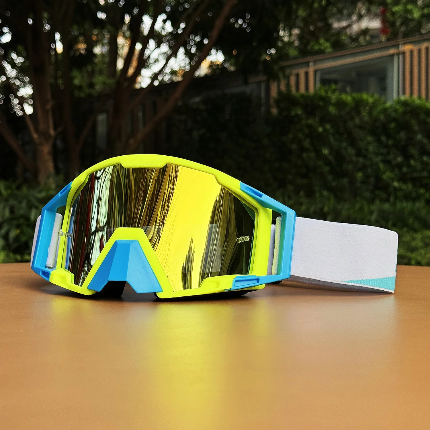 Motorcycle Goggles Men's Moto Cross Riding Windproof And Sand Resistant Detachable Off-road Helmet Glasses
Motorcycle Goggles Men's Moto Cross Riding Windproof And Sand Resistant Detachable Off-road Helmet Glasses