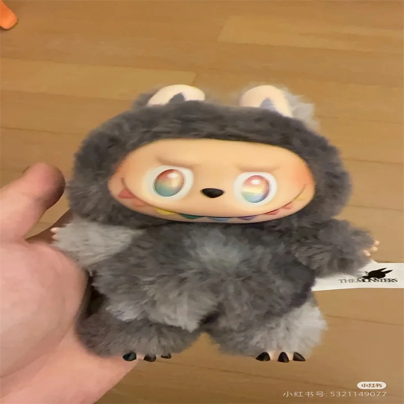 In Stock 100% Genuine And Original Labubu V1 V2 V3 Series Genuine The Monsters Blind Box Macaron Sitting Party Vinyl Face Doll
In Stock 100% Genuine And Original Labubu V1 V2 V3 Series Genuine The Monsters Blind Box Macaron Sitting Party Vinyl Face Doll