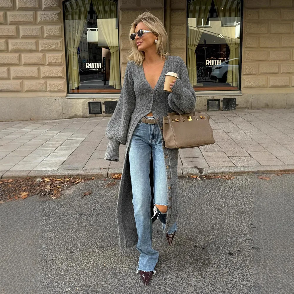 Knitted Single Breasted Cardigan Dress 2025 Lady Autumn Daily Commute Robe Women Casual V-neck Long Sleeve Slim Fit Maxi Dresses
Knitted Single Breasted Cardigan Dress 2025 Lady Autumn Daily Commute Robe Women Casual V-neck Long Sleeve Slim Fit Maxi Dresses
