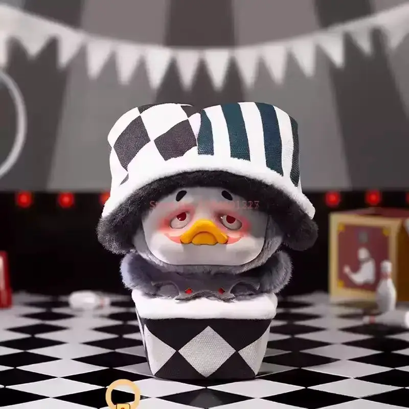 New Genuine Upsetduck V3 Crazy Circus Series Blind Box Kawaii Vinyl Face Surprise Box Trend Play Figure Doll Pre-Sale Model Toys
New Genuine Upsetduck V3 Crazy Circus Series Blind Box Kawaii Vinyl Face Surprise Box Trend Play Figure Doll Pre-Sale Model Toys