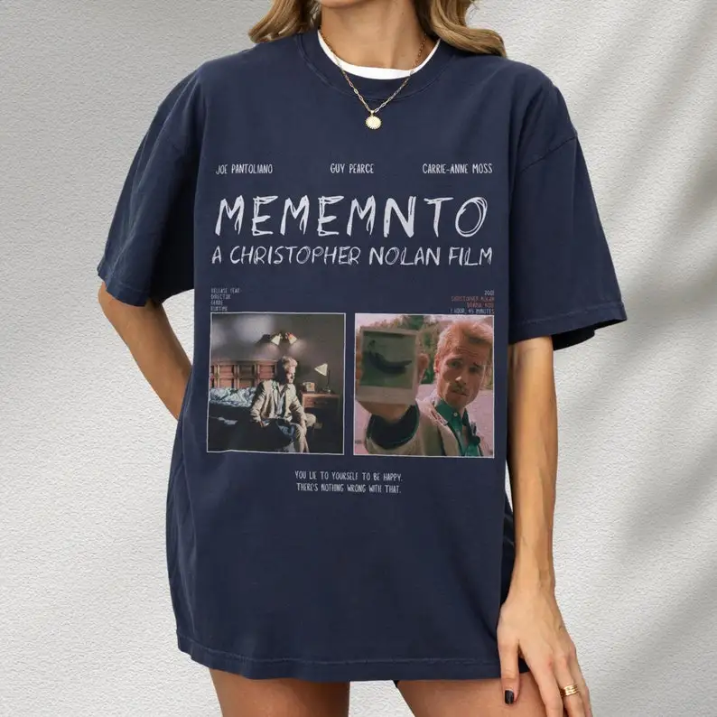 Memento T-Shirt, Retro Christopher Nolan Thriller Graphic Tee, Guy Pearce Movie Memorabilia Gift, Classic Psychological Film Mer
Memento T-Shirt, Retro Christopher Nolan Thriller Graphic Tee, Guy Pearce Movie Memorabilia Gift, Classic Psychological Film Mer