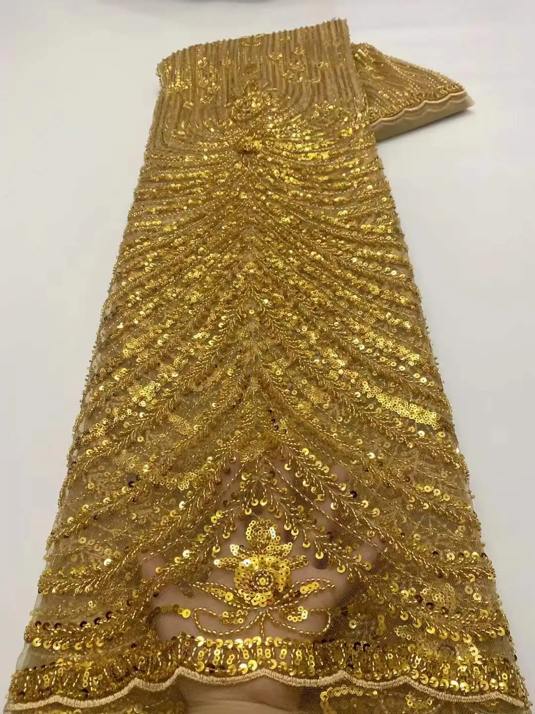 5 Yards Dress Design/ Heavy Beaded Lace Fabric/ Beads Stones Embroidery French Mesh Yarn Lace For Evening dresses Weddings
5 Yards Dress Design/ Heavy Beaded Lace Fabric/ Beads Stones Embroidery French Mesh Yarn Lace For Evening dresses Weddings