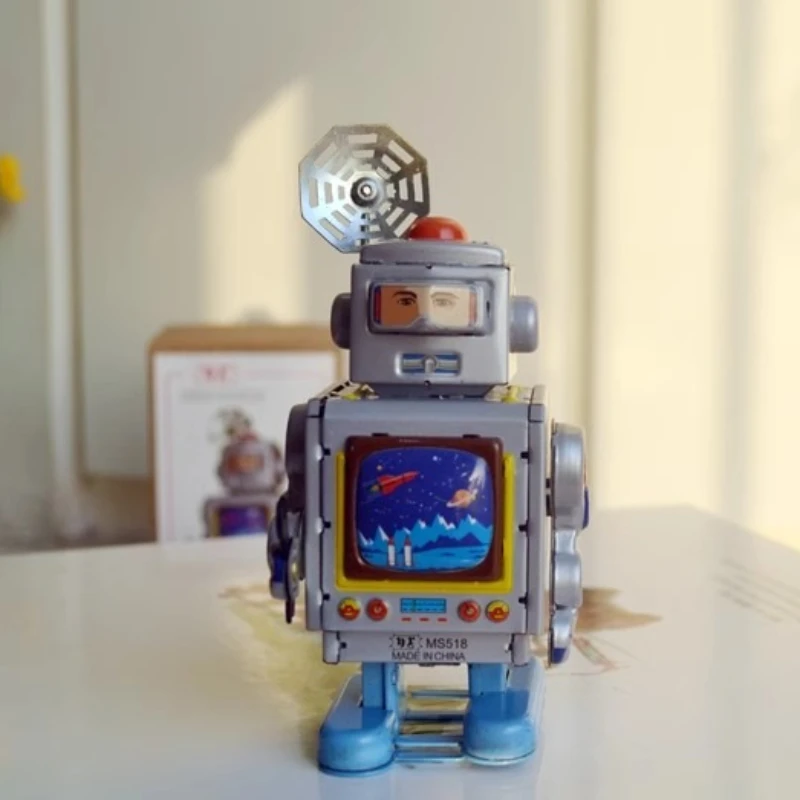 Classic Walking Metal Tin The Astronaut Robots Mechanical Toy Collection Retro Clockwork Wind Up Kids Christmas Gift
Classic Walking Metal Tin The Astronaut Robots Mechanical Toy Collection Retro Clockwork Wind Up Kids Christmas Gift