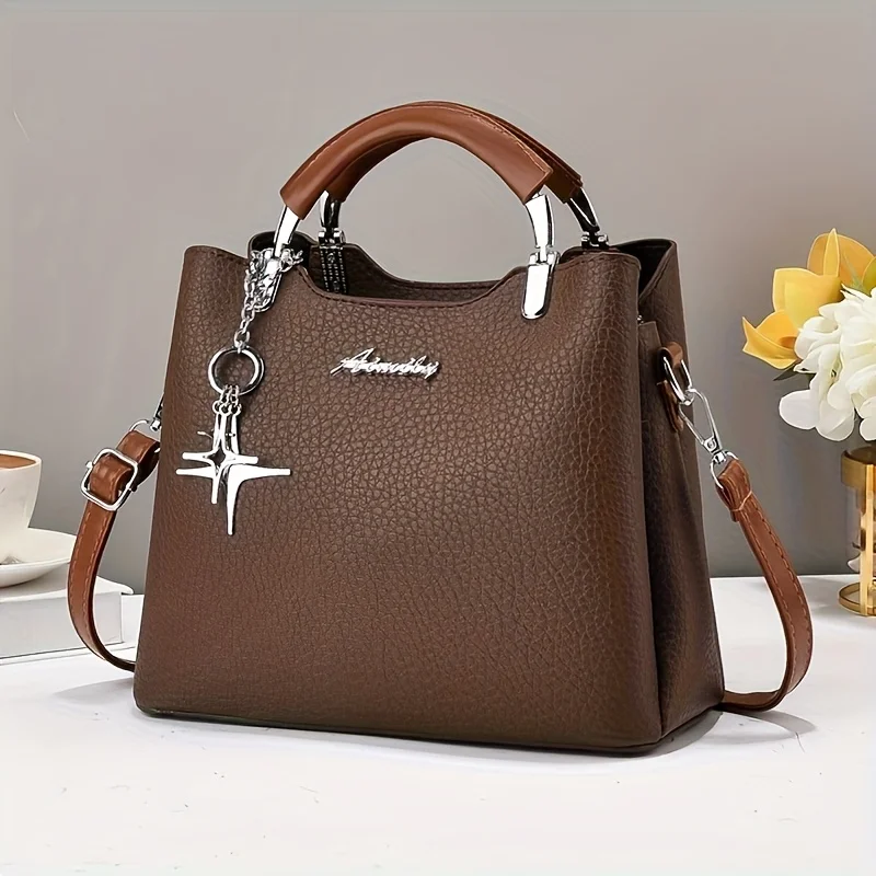 A Solid Color PU Women'S Handbag That Can Be Slung Over, Carried by Hand, Fashionable for Work And Commuting, with Detachable And Adjustable Shoulder Straps, And A Choice of Gifts
A Solid Color PU Women'S Handbag That Can Be Slung Over, Carried by Hand, Fashionable for Work And Commuting, with Detachable And Adjustable Shoulder Straps, And A Choice of Gifts