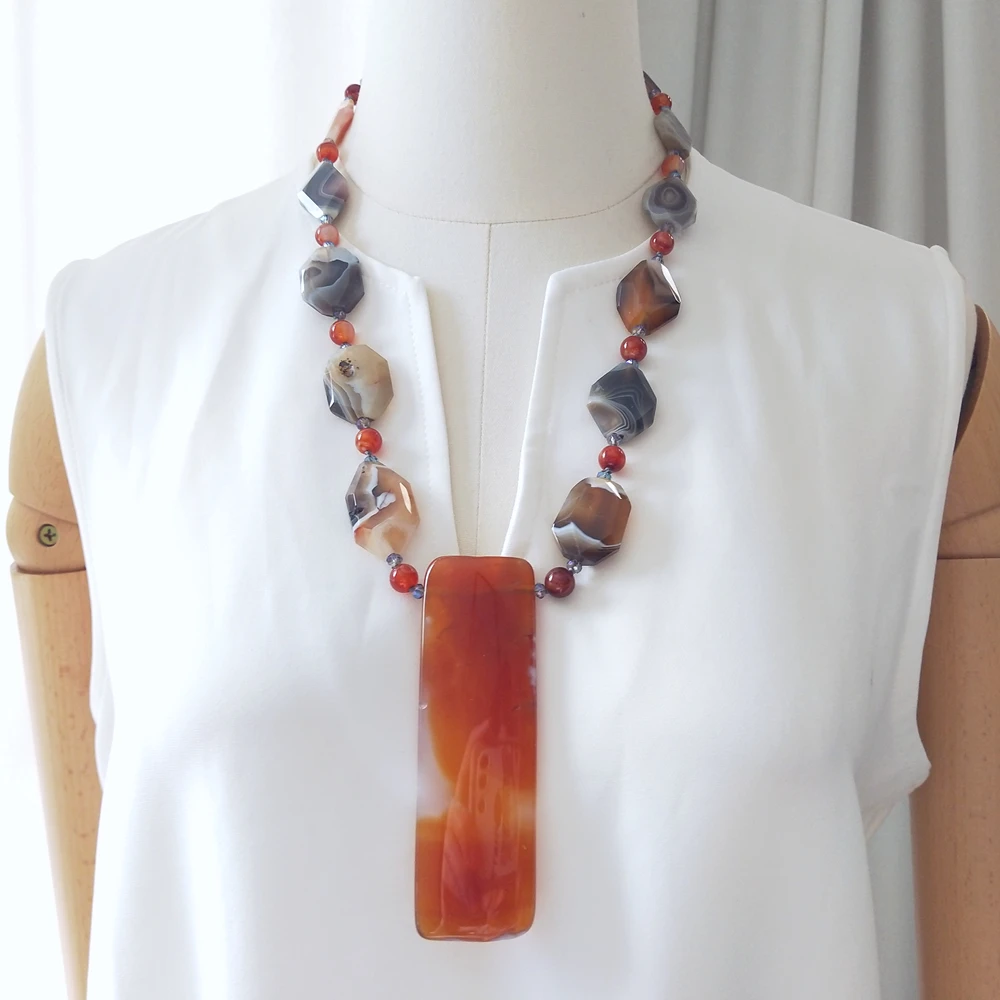 Lii Ji Agate Necklace Grey Agate Women's Jewelry Gift Elegant Fashionable Gemstone Accessories for Ladies
Lii Ji Agate Necklace Grey Agate Women's Jewelry Gift Elegant Fashionable Gemstone Accessories for Ladies