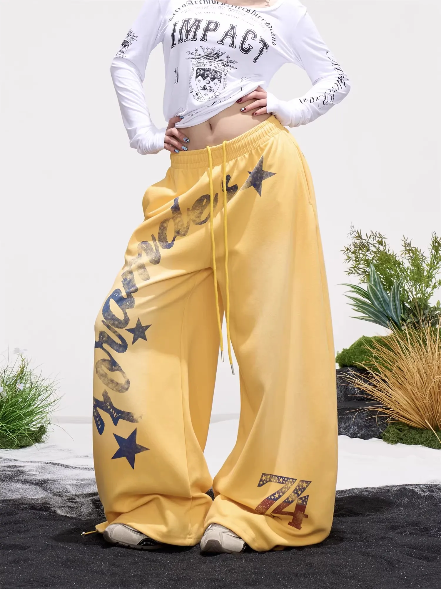 American Street Style Wide Leg Sweatpants Women Summer Autumn Trend Loose Oversize Drawstring Design Casual Pants
American Street Style Wide Leg Sweatpants Women Summer Autumn Trend Loose Oversize Drawstring Design Casual Pants