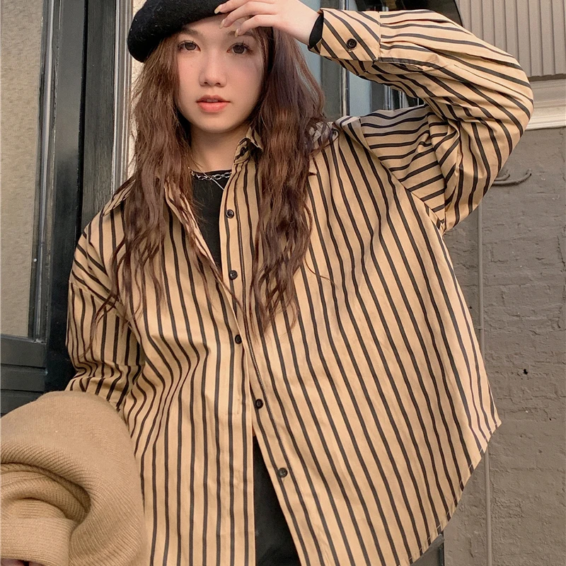 Women's Autumn Oversized Striped Shirts Vintage Single Breasted Overshirts Loose Blouse Full Sleeve Stylish Tops
Women's Autumn Oversized Striped Shirts Vintage Single Breasted Overshirts Loose Blouse Full Sleeve Stylish Tops