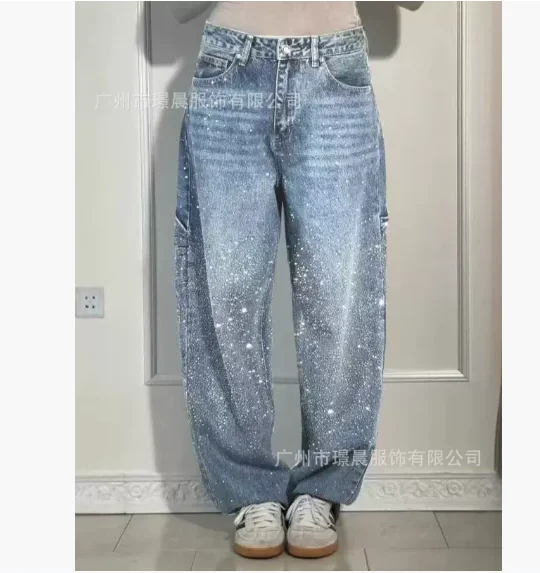 Весна 2025: новая внешняя торговля, трансграничная Европа и США, простые свободные прямые джинсы
Весна 2025: новая внешняя торговля, трансграничная Европа и США, простые свободные прямые джинсы