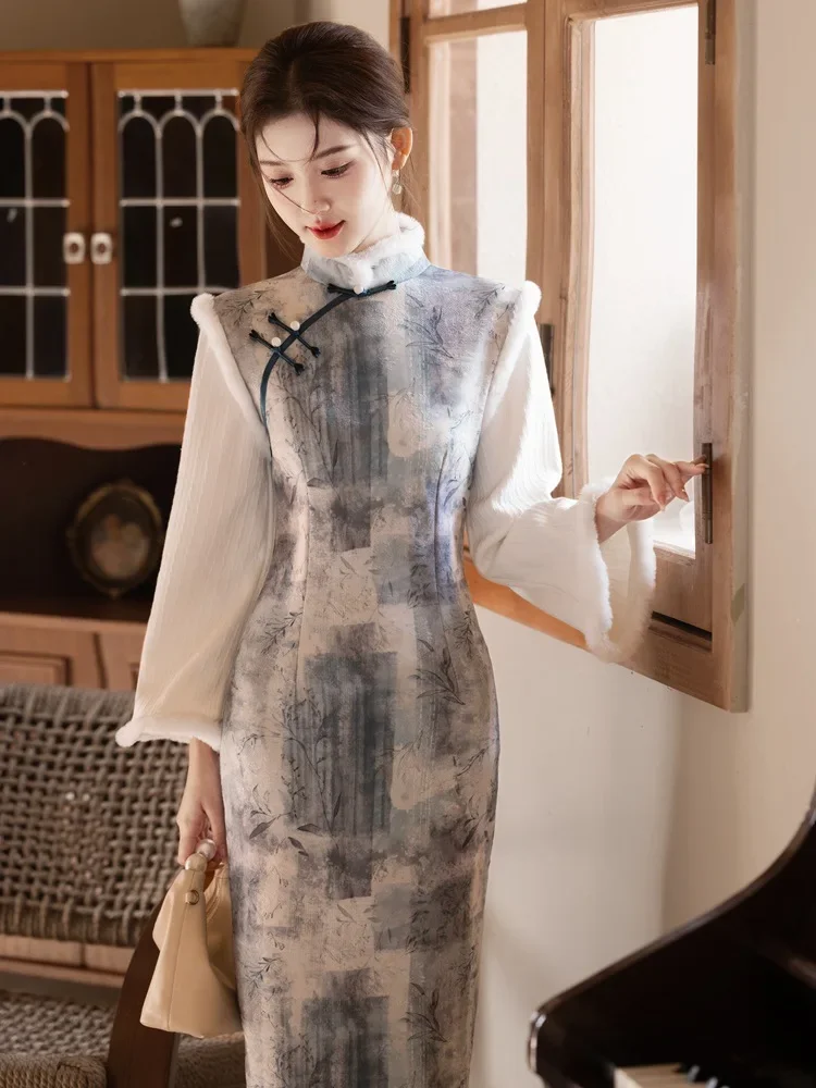 New Chinese Retro Cheongsam Autumn/Winter Thickened Velvet Improved Young Style Mandarin Collar Qipao Dress
New Chinese Retro Cheongsam Autumn/Winter Thickened Velvet Improved Young Style Mandarin Collar Qipao Dress
