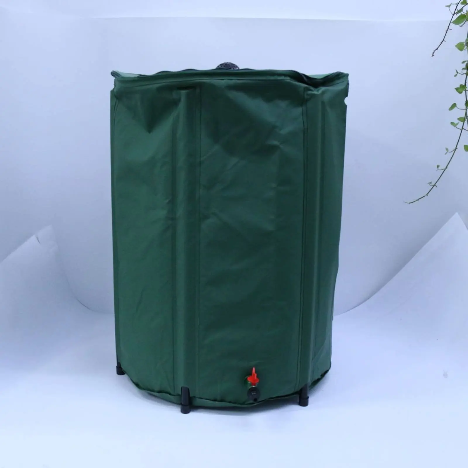 Rainwater Collection Barrel Large Capacity Foldable Rain Barrel Garden Water Collector Collapsible Outdoor Storage Portable
Rainwater Collection Barrel Large Capacity Foldable Rain Barrel Garden Water Collector Collapsible Outdoor Storage Portable