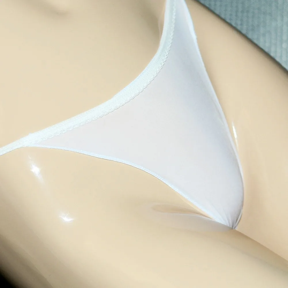 Lingerie Underpant Underclothes Thong Short Women Briefs Sleek and Sexy Oil Shiny Knickers for Women Sheer and Sensual
Lingerie Underpant Underclothes Thong Short Women Briefs Sleek and Sexy Oil Shiny Knickers for Women Sheer and Sensual