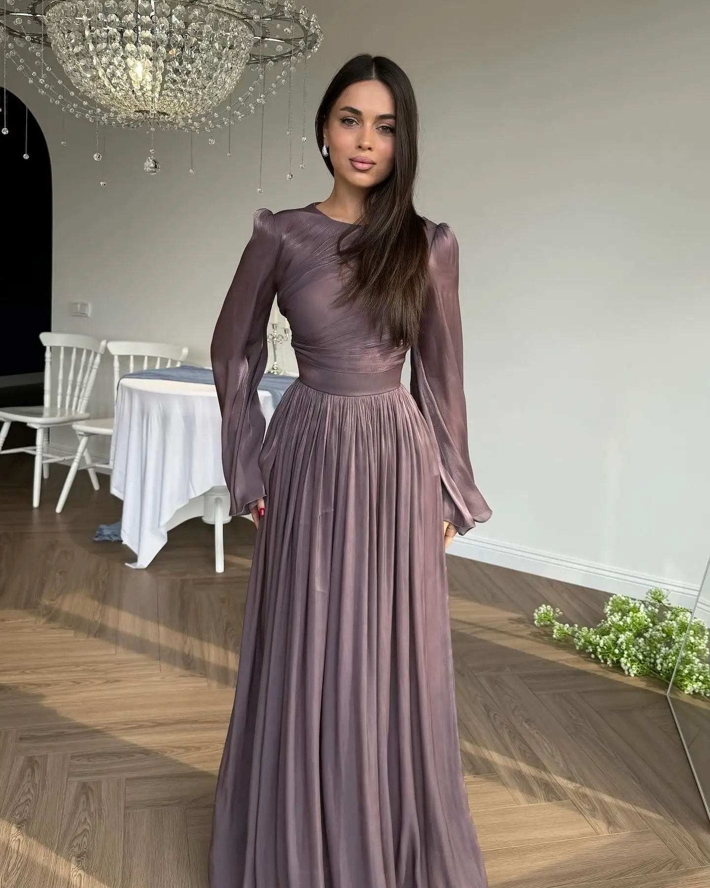 Customized Delicate Satin Straight Evening Dresses Crew Neck Long Sleeves Panel Train Bespoke Occasion Gowns Temperament
Customized Delicate Satin Straight Evening Dresses Crew Neck Long Sleeves Panel Train Bespoke Occasion Gowns Temperament