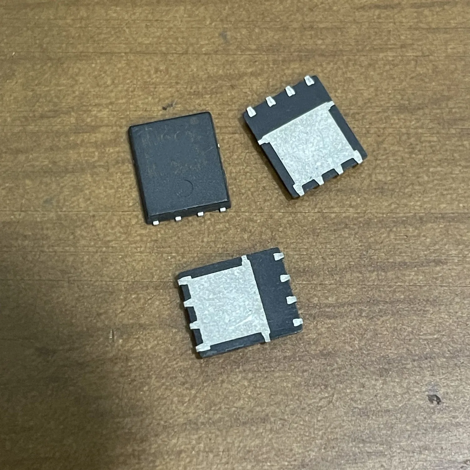 10PCS/LOT AP3N1R8MT PK5B9BA SIR638DP-T1-GE3 R638 DMP3028LPSQ-13 DMP3007SPS-13 DMP3010LPSQ-13 DMP3010LPSQ PMPAK5X6 MOS
10PCS/LOT AP3N1R8MT PK5B9BA SIR638DP-T1-GE3 R638 DMP3028LPSQ-13 DMP3007SPS-13 DMP3010LPSQ-13 DMP3010LPSQ PMPAK5X6 MOS