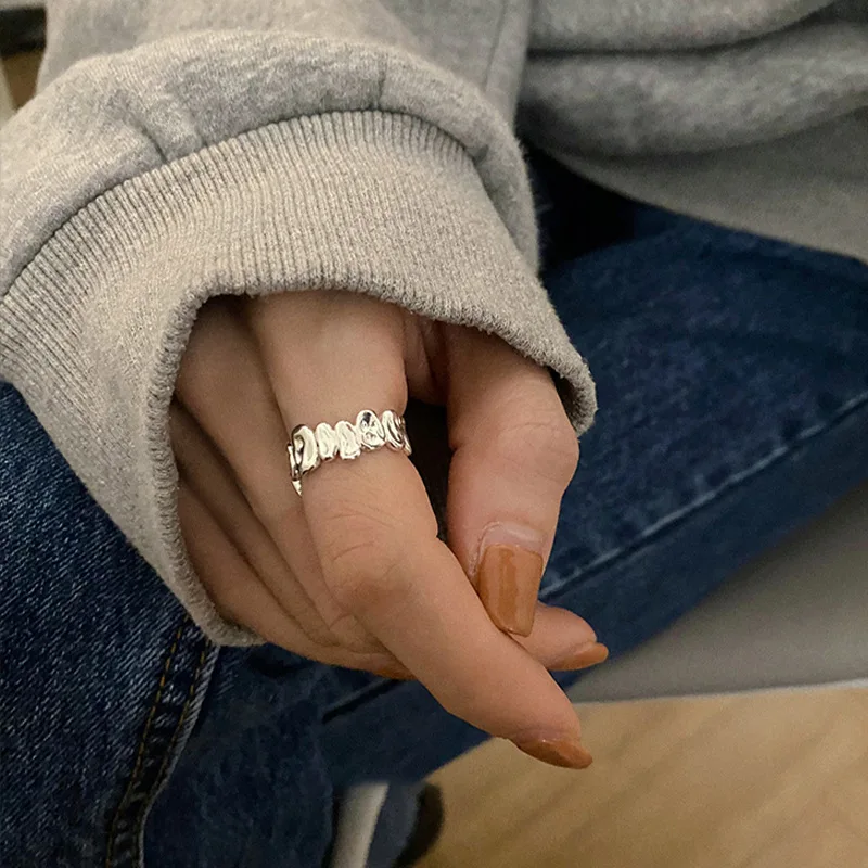 VENTFILLE 925 Sterling Silver Irregular Pleated Design Bow Cute Tie Ring For Female Trend Jewelry Asymmetric Gift Dropshipping 
VENTFILLE 925 Sterling Silver Irregular Pleated Design Bow Cute Tie Ring For Female Trend Jewelry Asymmetric Gift Dropshipping