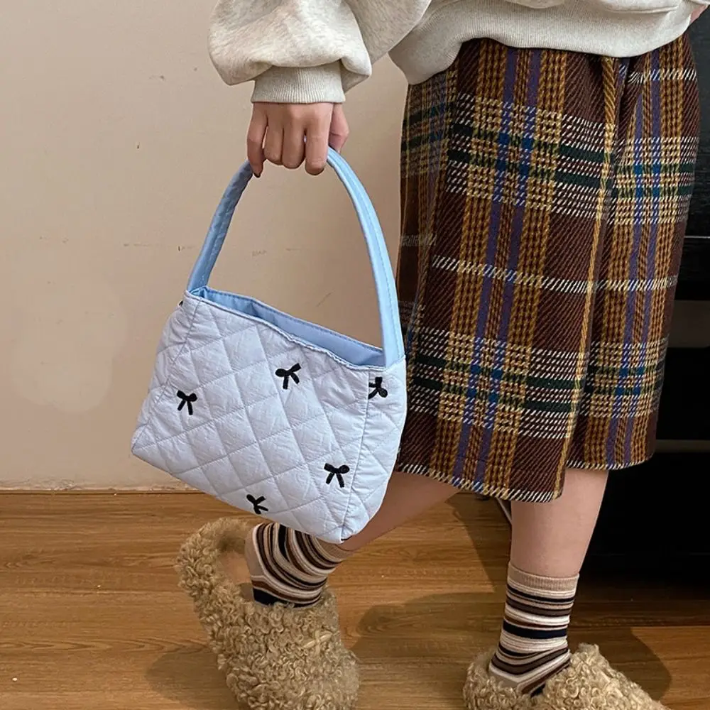 Simple Korean Style Bow Puffy Bag Small Sweet Bow Padding Bag Quilted Lightweight Women Handbag Outdoor
Simple Korean Style Bow Puffy Bag Small Sweet Bow Padding Bag Quilted Lightweight Women Handbag Outdoor
