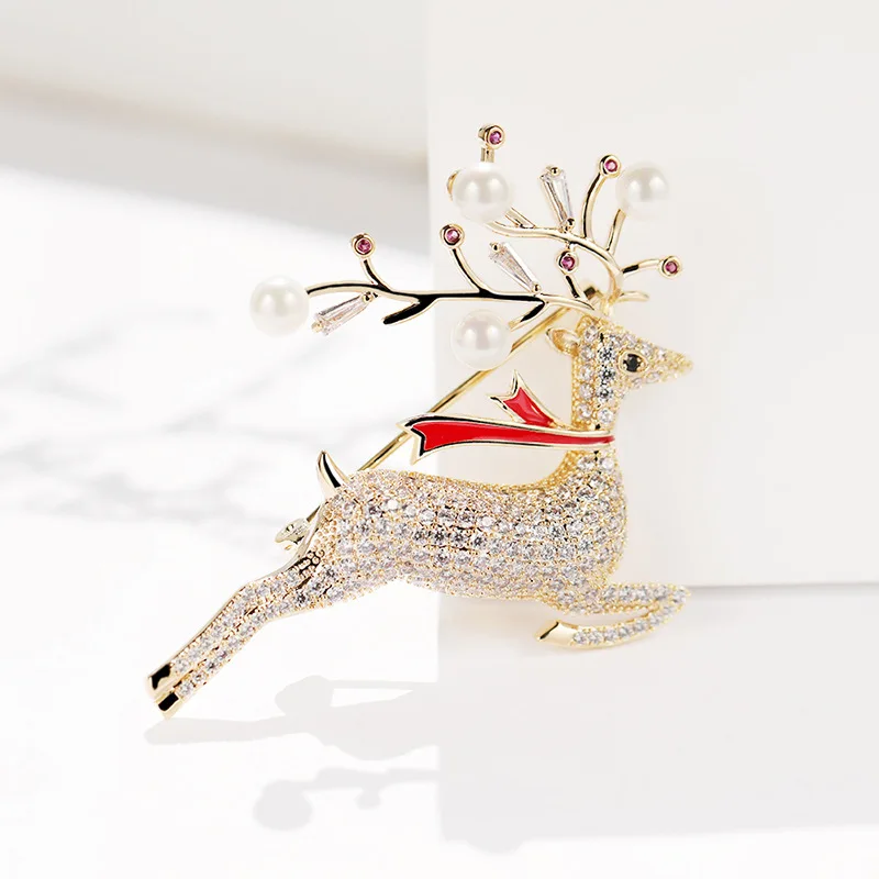 Copper Zircon Gold Plated Elk Pearl Brooch Sweater Shirt Coat Accessories Animal Pin Exquisite Brooch Corsage Decoration
Copper Zircon Gold Plated Elk Pearl Brooch Sweater Shirt Coat Accessories Animal Pin Exquisite Brooch Corsage Decoration