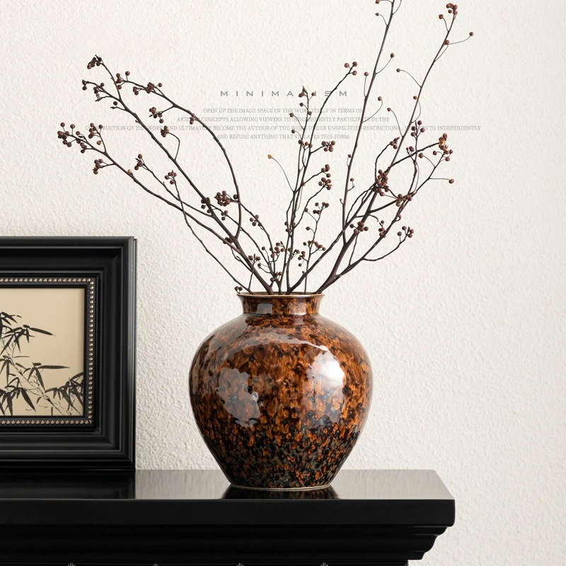 New Chinese high-end kiln-changed glaze ceramic home gilt retro hand-painted old vase decoration
New Chinese high-end kiln-changed glaze ceramic home gilt retro hand-painted old vase decoration