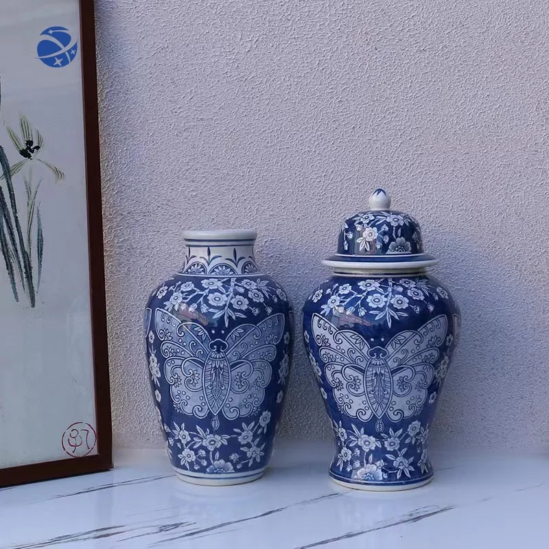 Jingdezhen high quality luxury blue and white ginger jar hand painted home decor
Jingdezhen high quality luxury blue and white ginger jar hand painted home decor