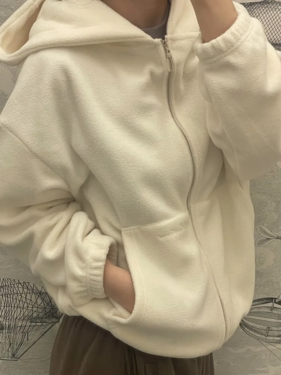 Spring 2026 New Smooth 3D Embroidery Fleece Hoodie Jacket Women's Korean Style Long Sleeve Zipper Closure Outerwear
Spring 2026 New Smooth 3D Embroidery Fleece Hoodie Jacket Women's Korean Style Long Sleeve Zipper Closure Outerwear