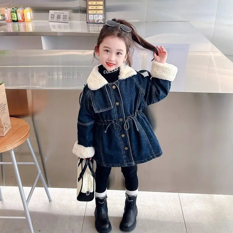Girls Denim Jacket Autumn/Winter Children's Plush Thickened Coat Medium Length Windbreaker for Warm 90-140cm
Girls Denim Jacket Autumn/Winter Children's Plush Thickened Coat Medium Length Windbreaker for Warm 90-140cm