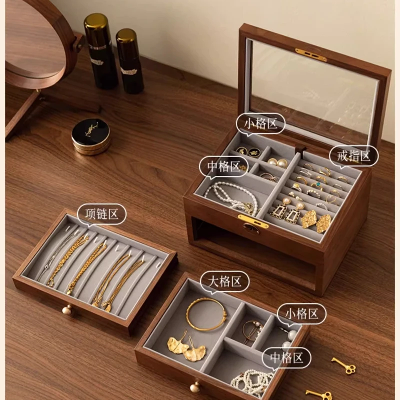Wooden jewelry box, storage box, high-end exquisite hand-locked jewelry box.
Wooden jewelry box, storage box, high-end exquisite hand-locked jewelry box.