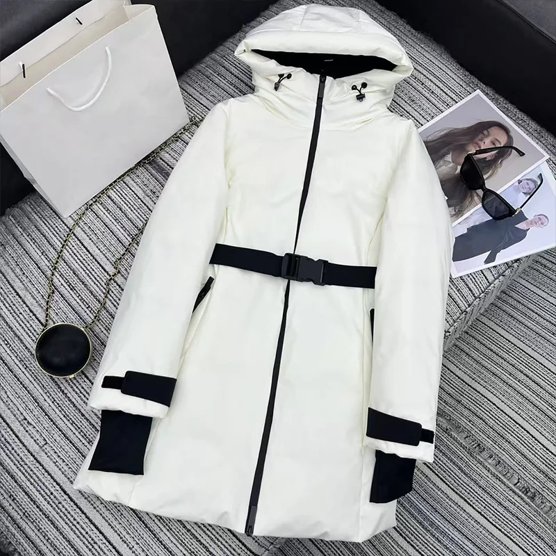 High quality White goose down clothing, women's medium to long winter jacket, hooded slim fit coat 25121127
High quality White goose down clothing, women's medium to long winter jacket, hooded slim fit coat 25121127