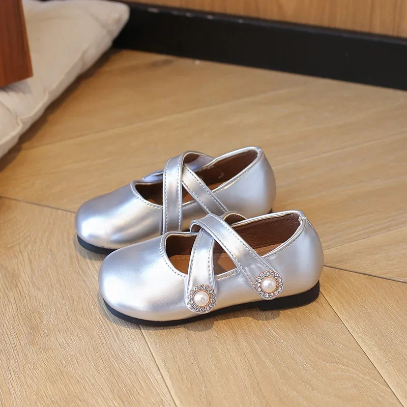 2024 Children Leather Shoes for Girls Autumn New Fashion and Comfortable Elegant Princess Style Casual Versatile Dancing Shoes
2024 Children Leather Shoes for Girls Autumn New Fashion and Comfortable Elegant Princess Style Casual Versatile Dancing Shoes