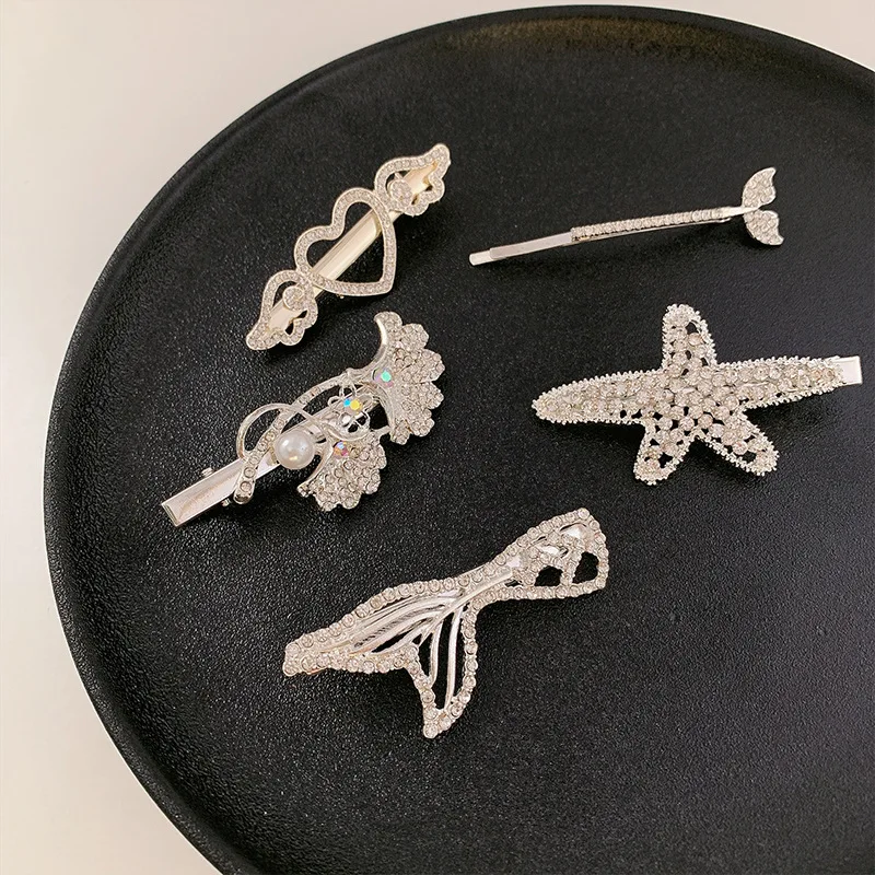 Resin Heart Starfish Hair Clips 5 Piece Set for Women Side Bangs Pin Korean Style Cute Hair Accessories Daily Headwear
Resin Heart Starfish Hair Clips 5 Piece Set for Women Side Bangs Pin Korean Style Cute Hair Accessories Daily Headwear