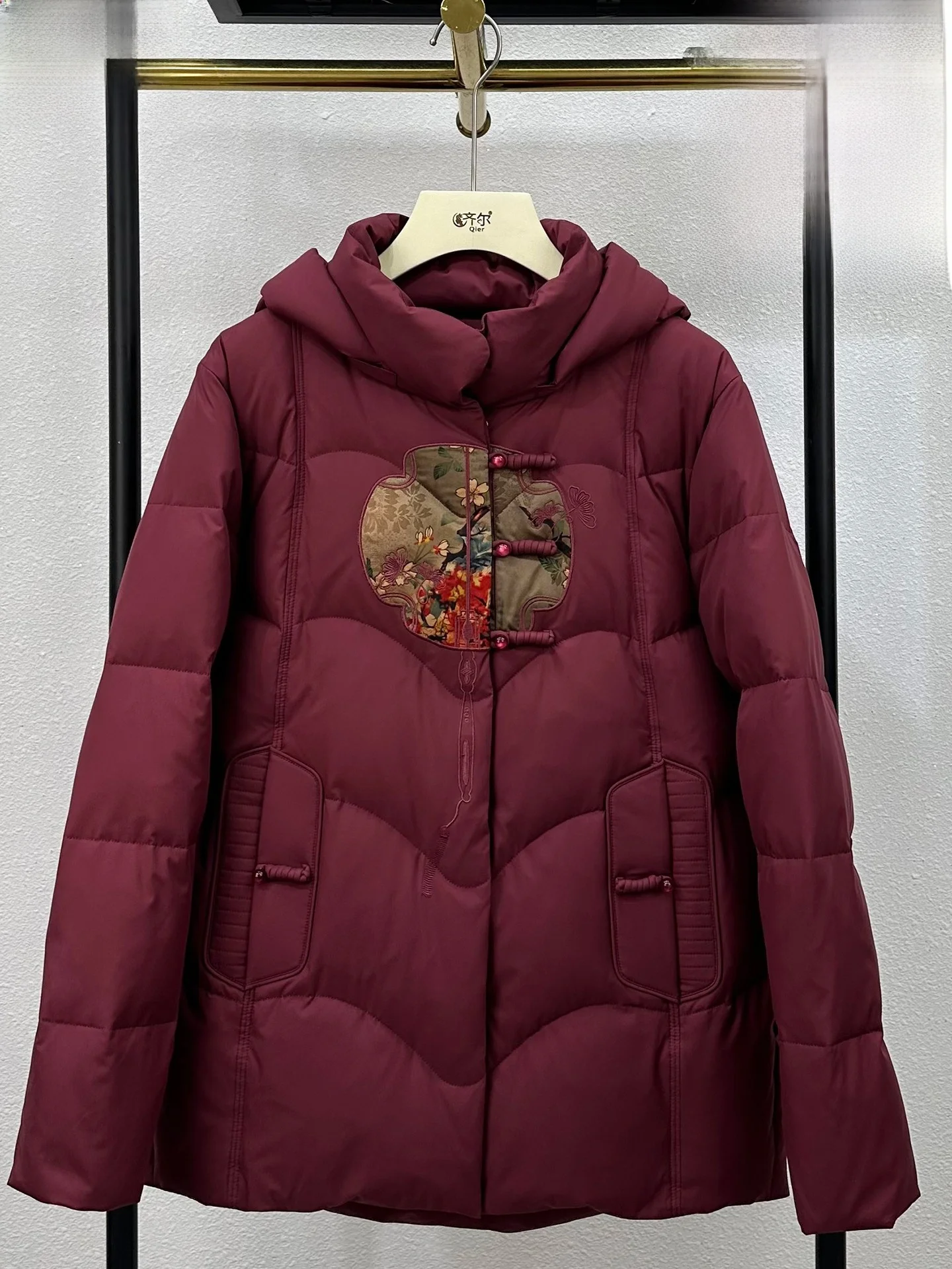 ort Hooded Thiened Du down Jaet for Middle-Aged And ly Women Winter New Sle Chinese Sle Warm Windproof Zippe...
ort Hooded Thiened Du down Jaet for Middle-Aged And ly Women Winter New Sle Chinese Sle Warm Windproof Zippe...