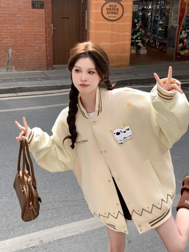Retro American Baseball Jacket Spring Autumn Design Sense Couple Jacket Top Outerwear Embroidered Sheep Trendy
Retro American Baseball Jacket Spring Autumn Design Sense Couple Jacket Top Outerwear Embroidered Sheep Trendy