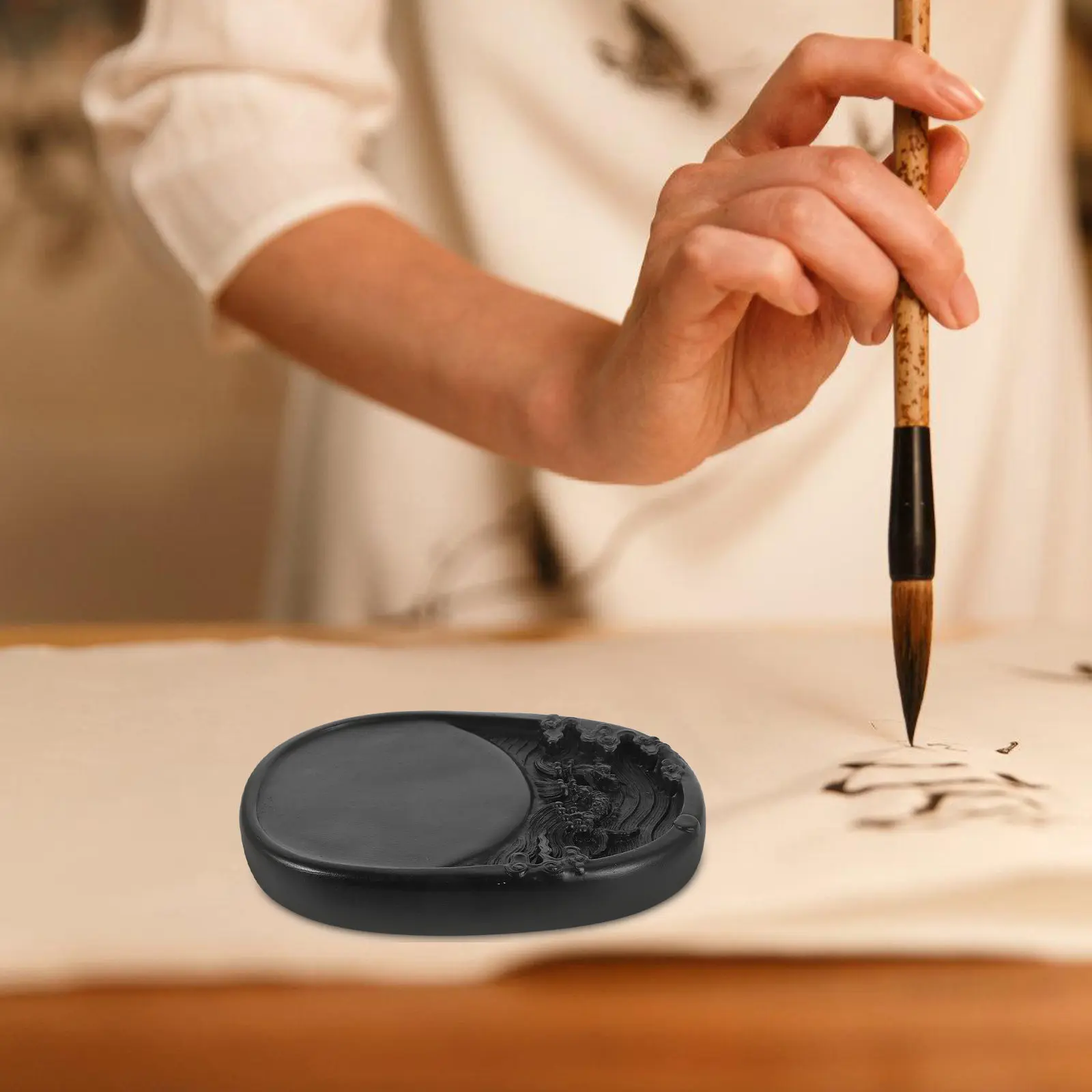 Preserve Inkslab Stone Calligraphy Inkstone for Grinding and Storing Painting Ink Smooth Edges Round Design Desktop Decor
Preserve Inkslab Stone Calligraphy Inkstone for Grinding and Storing Painting Ink Smooth Edges Round Design Desktop Decor